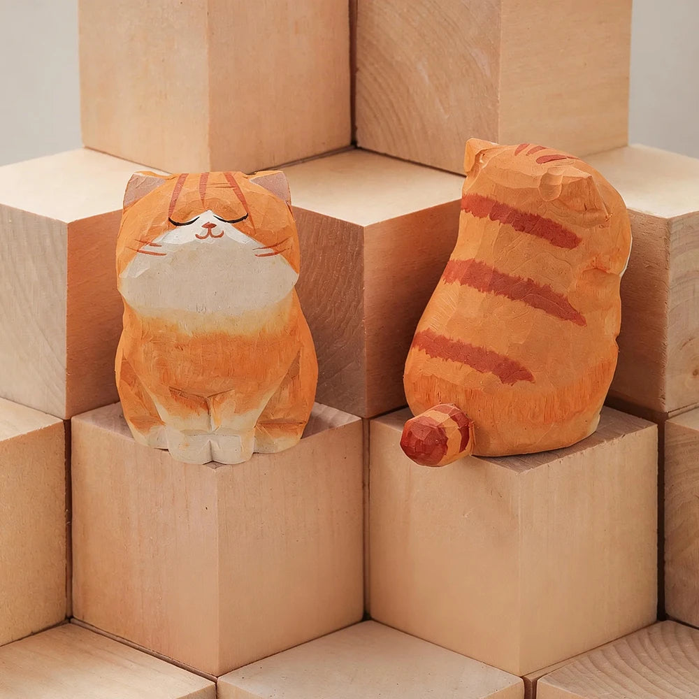 Handcrafted Wood Carving Kitten Statue Desk Accessories Cute Cat Figurine Home Decor Animal Car Ornament Home Room Decoration